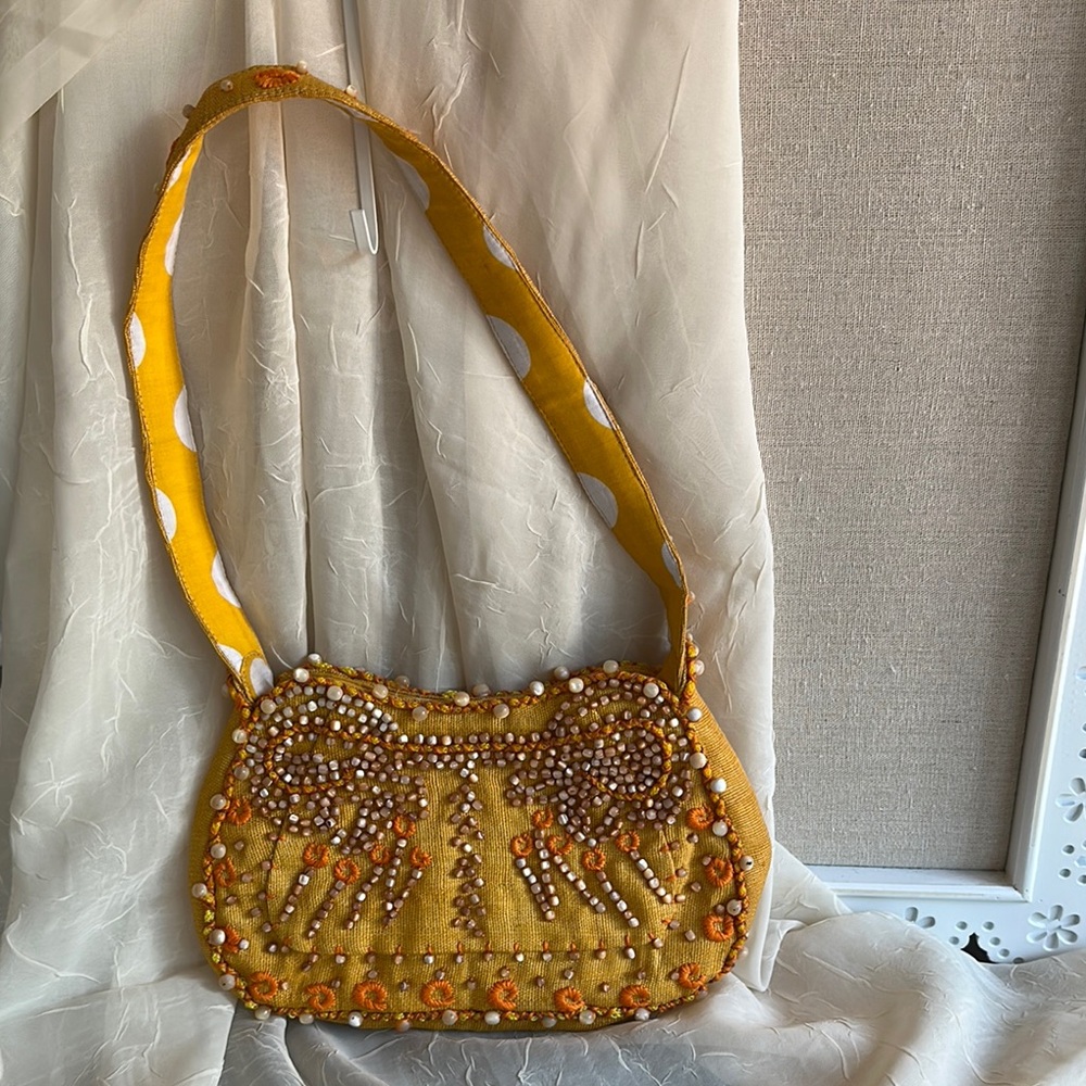 Pearl beaded puech style purse yellow